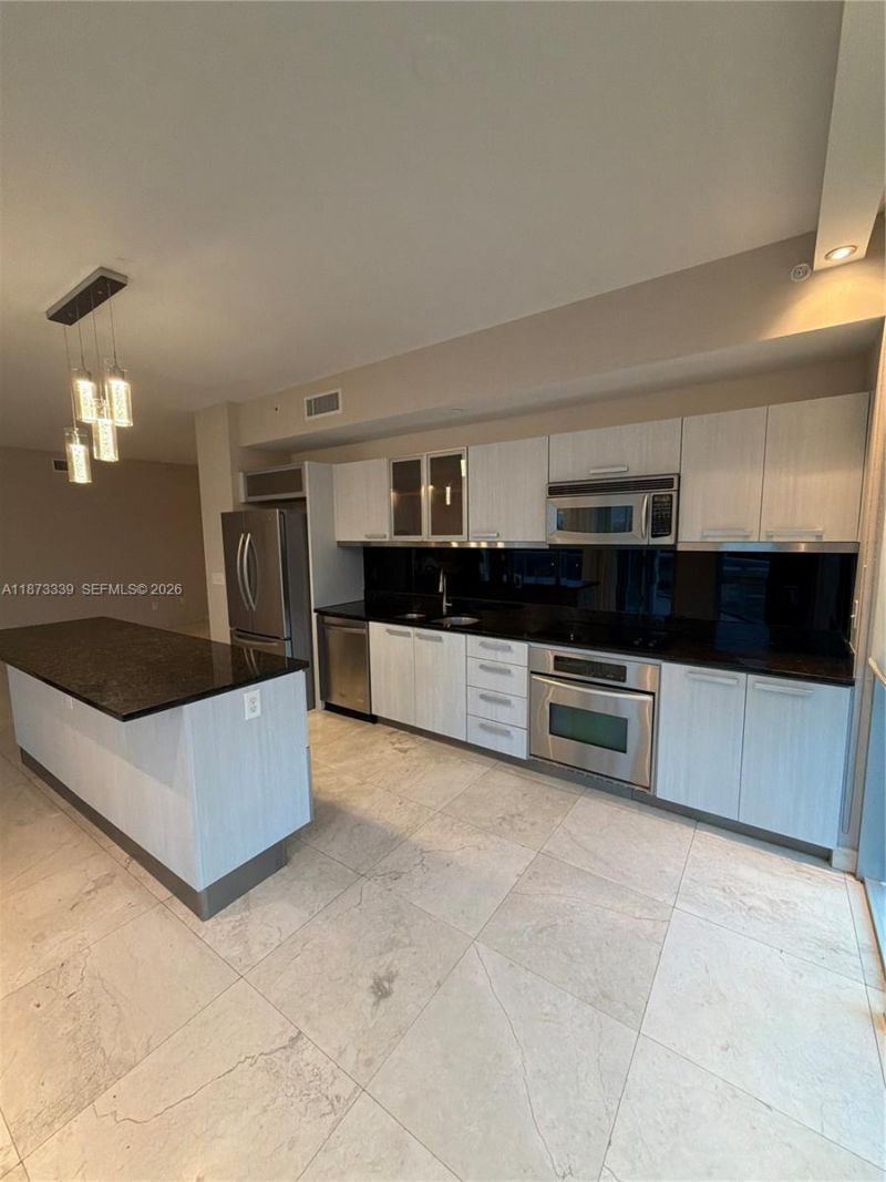 3131 NE 188th St, Unit 1-702, Aventura, FL 33180 Photo