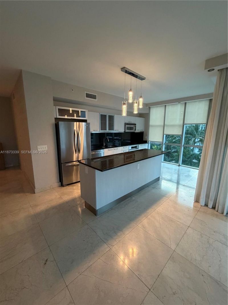 3131 NE 188th St, Unit 1-702, Aventura, FL 33180 Photo