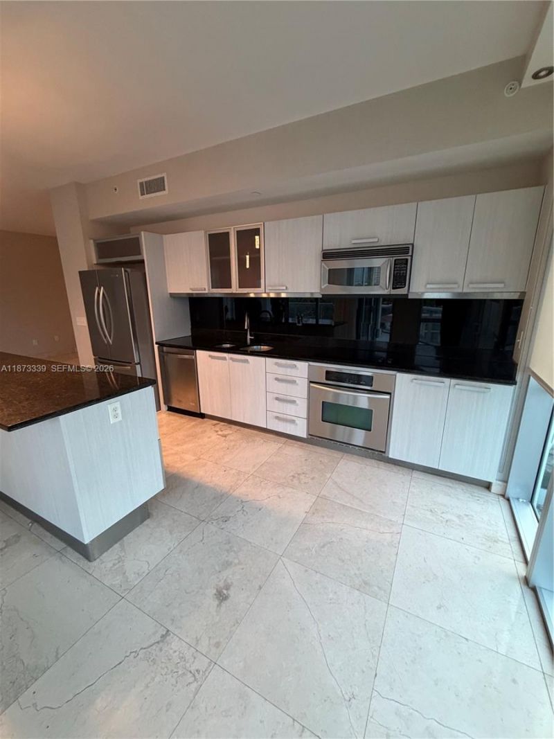 3131 NE 188th St, Unit 1-702, Aventura, FL 33180 Photo