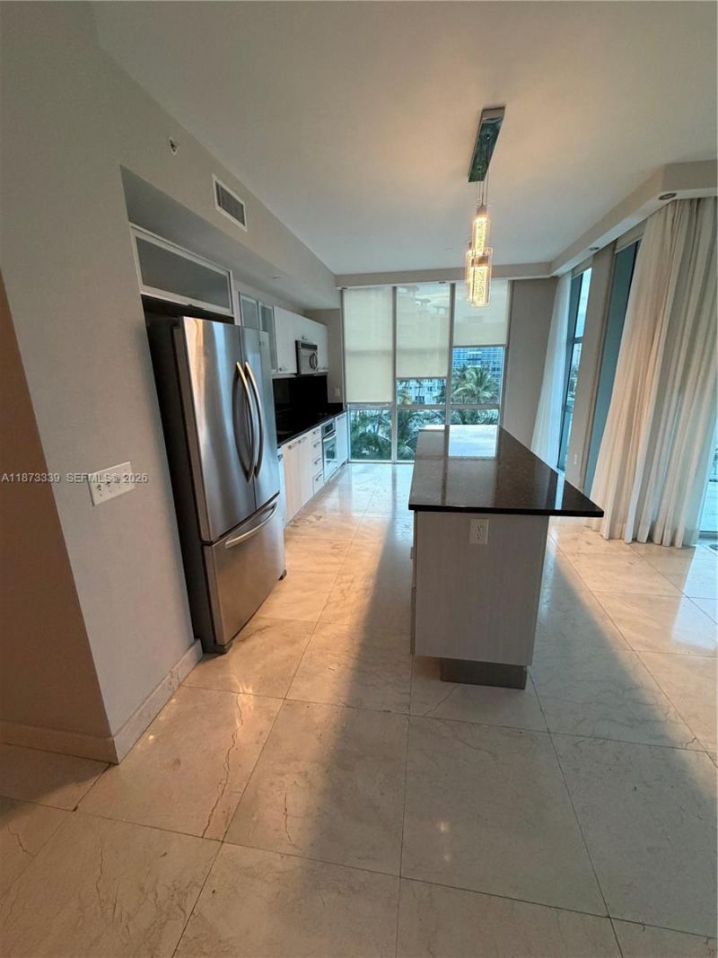 3131 NE 188th St, Unit 1-702, Aventura, FL 33180 Photo