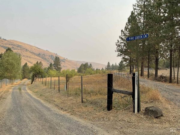 13790 Cross Farm Rd, Juliaetta, ID 83535