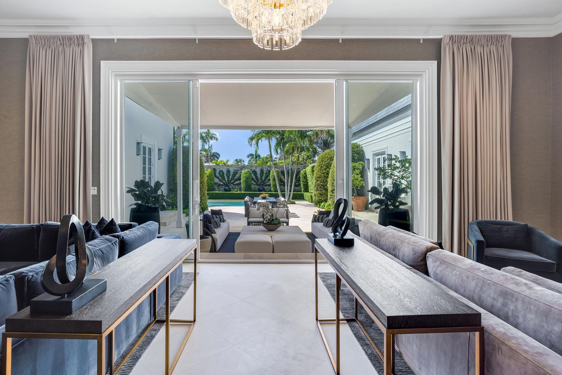 134 Casa Bendita, Palm Beach, FL 33480 Photo