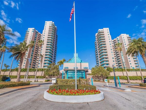 1520 GULF BOULEVARD, Unit PH1, CLEARWATER BEACH, FL 33767