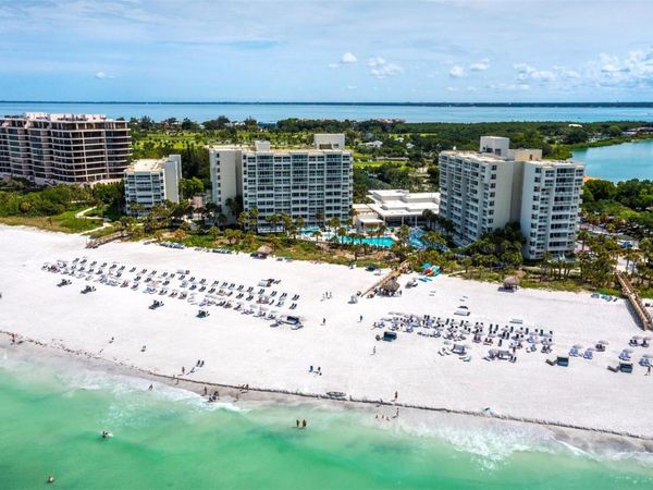 210 SANDS POINT ROAD, Unit 2405, LONGBOAT KEY, FL 34228