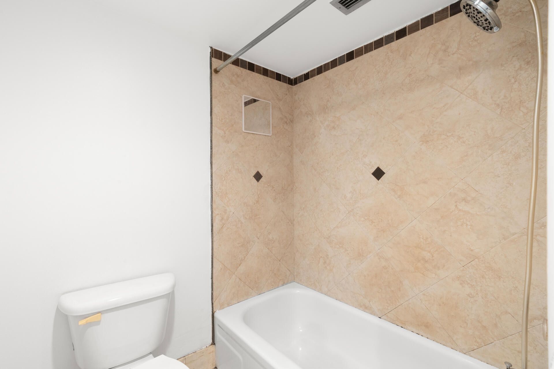 6300 S Falls Cir Drive, Unit 213, Lauderhill, FL 33319 Photo