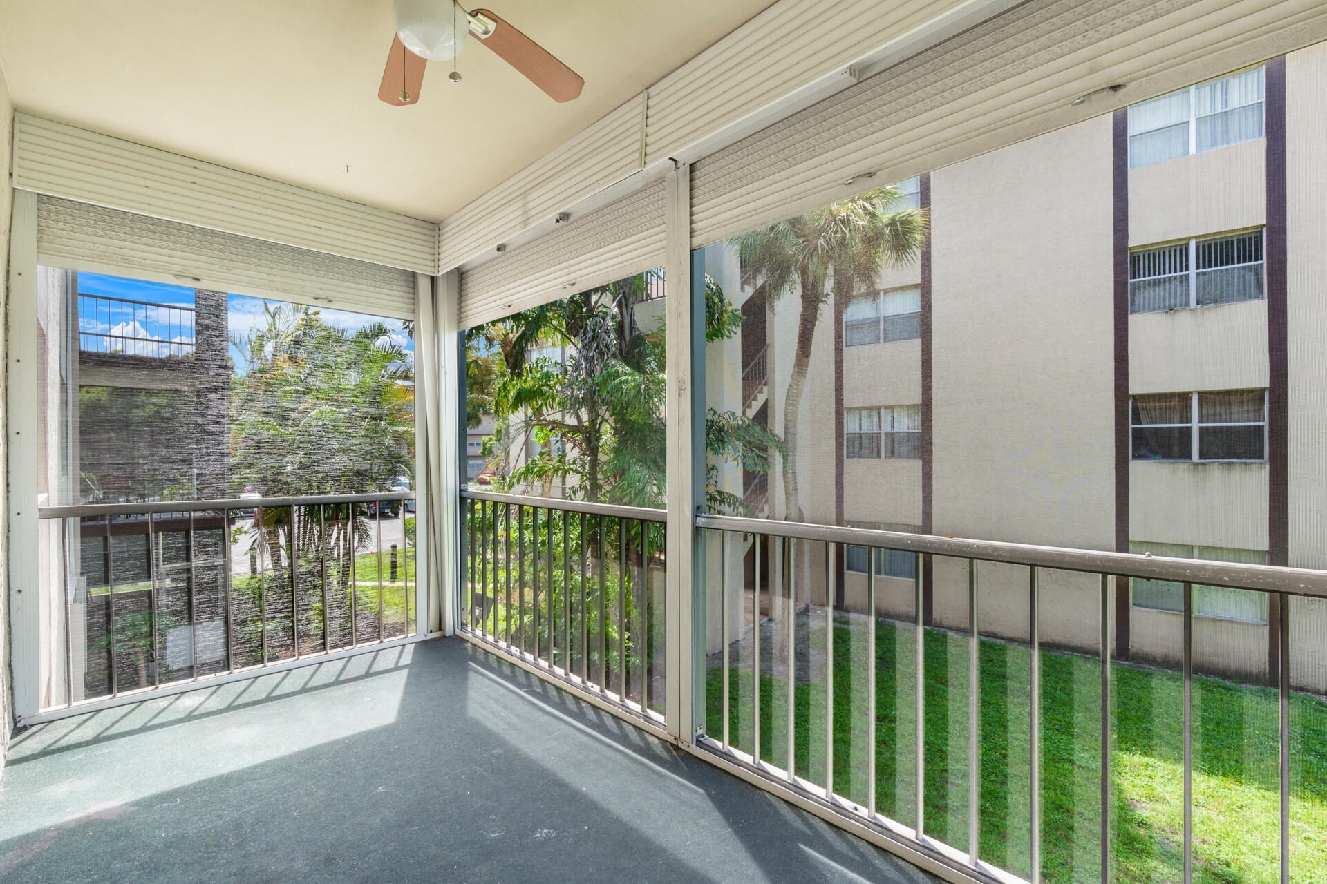 6300 S Falls Cir Drive, Unit 213, Lauderhill, FL 33319 Photo