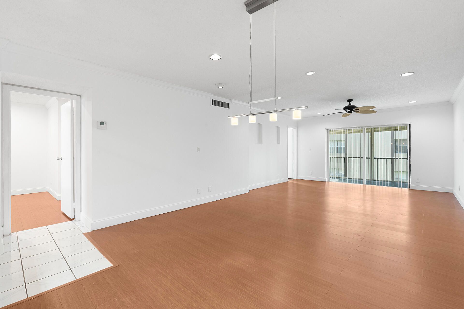 6300 S Falls Cir Drive, Unit 213, Lauderhill, FL 33319 Photo