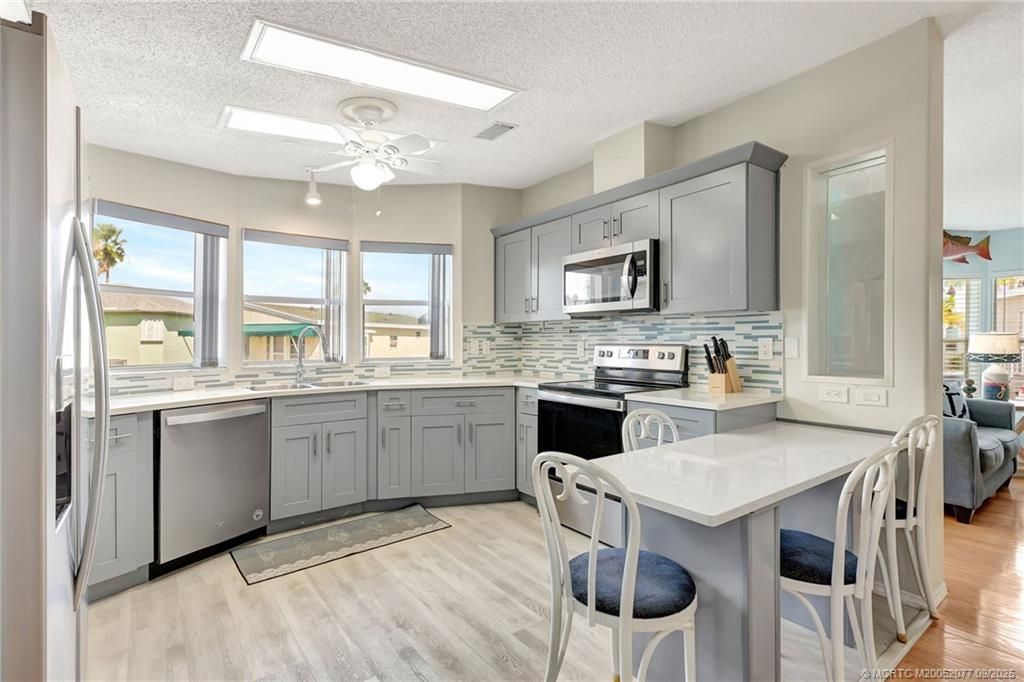 511 Nettles Boulevard, Jensen Beach, FL 34957 Photo