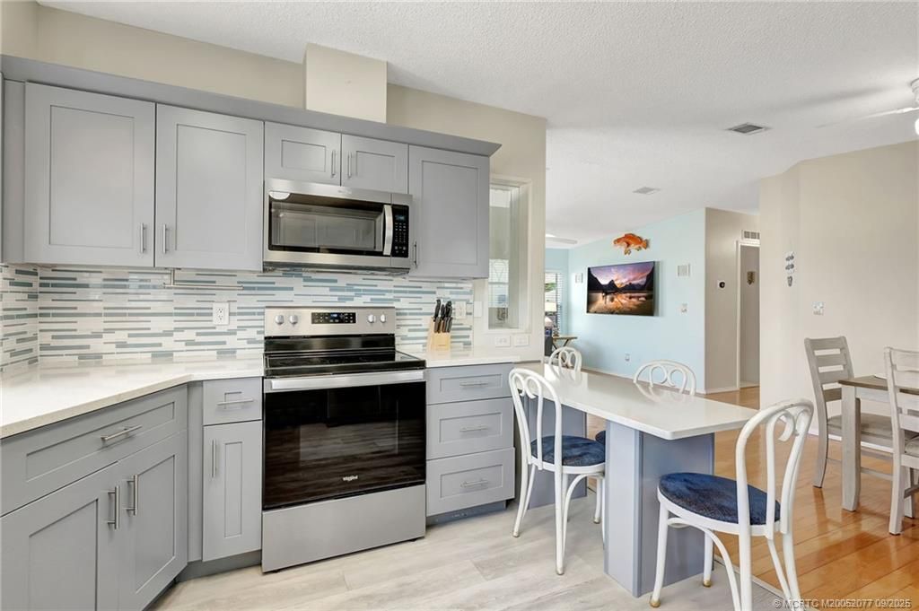 511 Nettles Boulevard, Jensen Beach, FL 34957 Photo