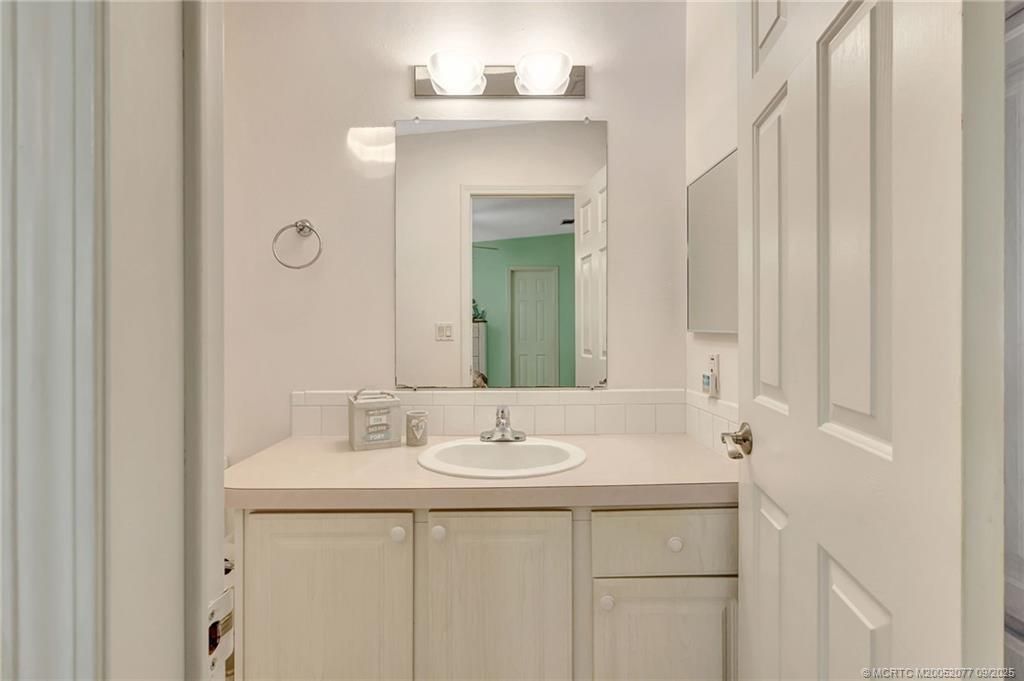 511 Nettles Boulevard, Jensen Beach, FL 34957 Photo