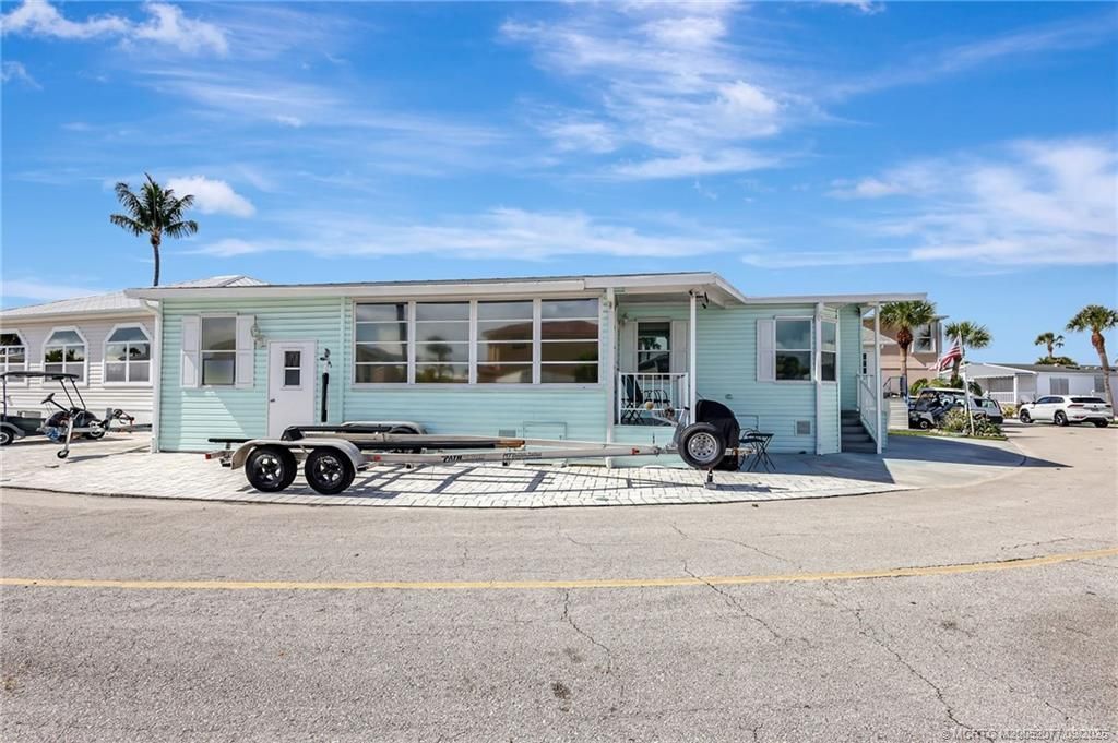 511 Nettles Boulevard, Jensen Beach, FL 34957 Photo