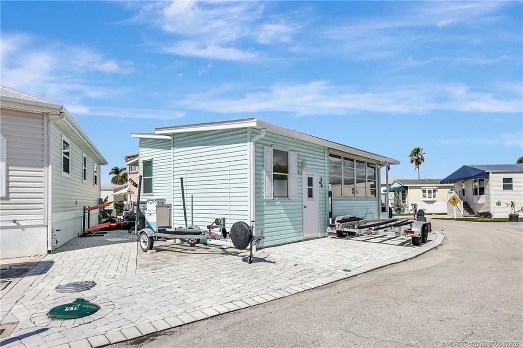 511 Nettles Boulevard, Jensen Beach, FL 34957 Photo