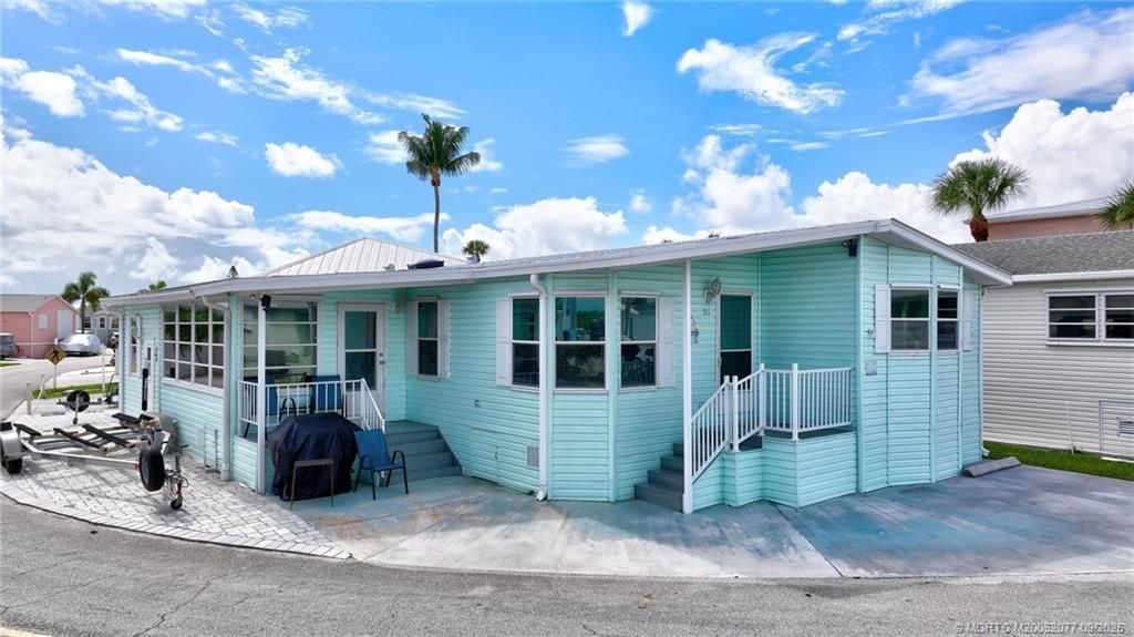 511 Nettles Boulevard, Jensen Beach, FL 34957 Photo