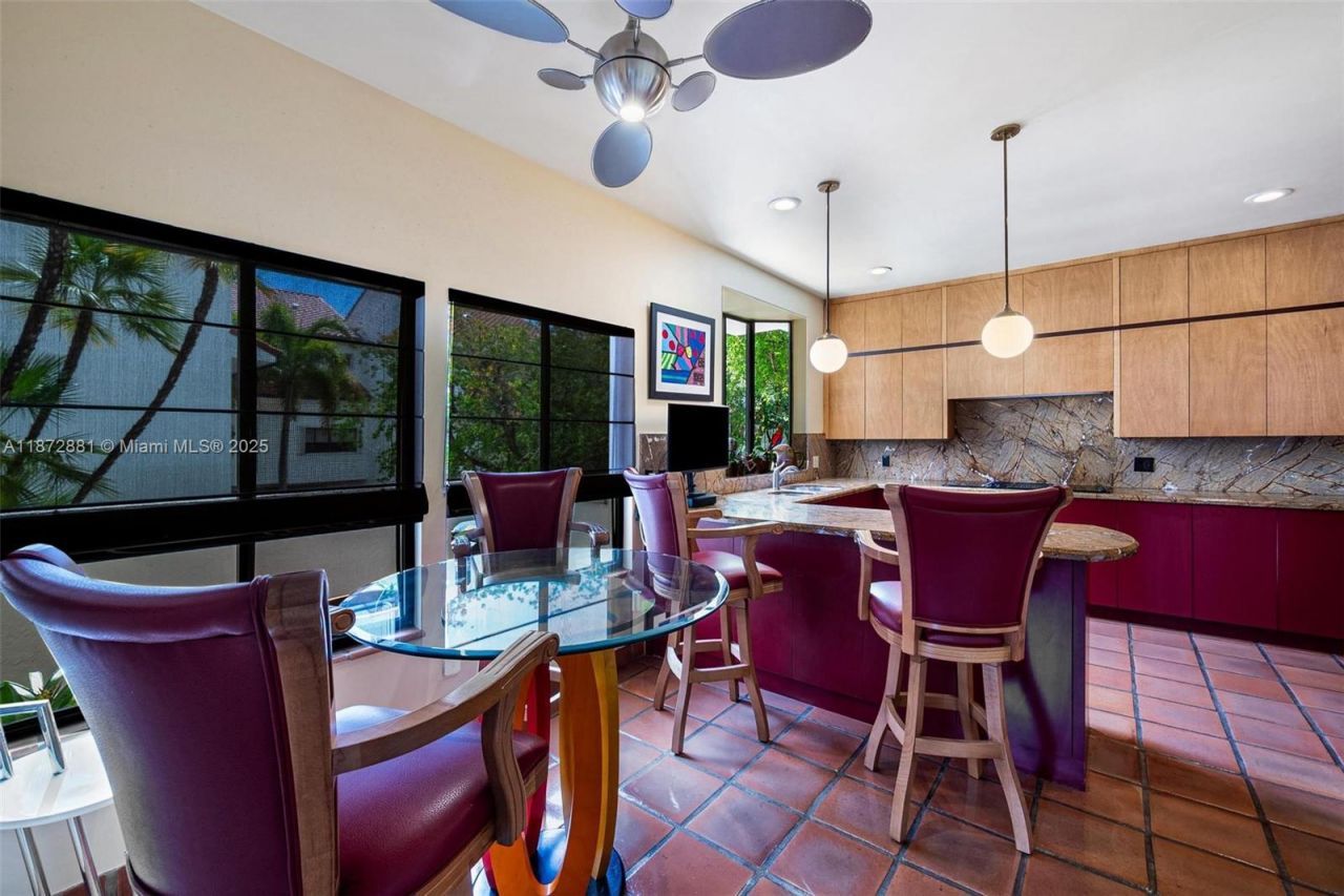 2000 S Bayshore Dr, Unit 72, Miami, FL 33133 Photo