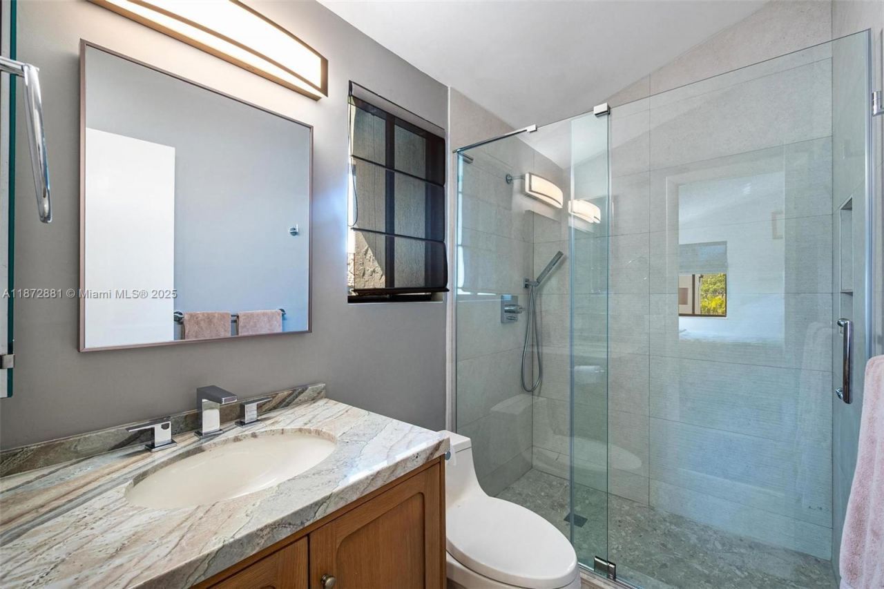 2000 S Bayshore Dr, Unit 72, Miami, FL 33133 Photo