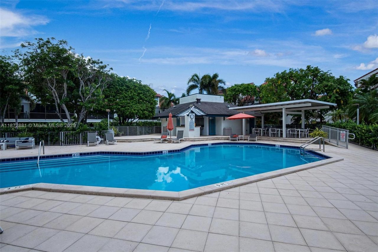 2000 S Bayshore Dr, Unit 72, Miami, FL 33133 Photo