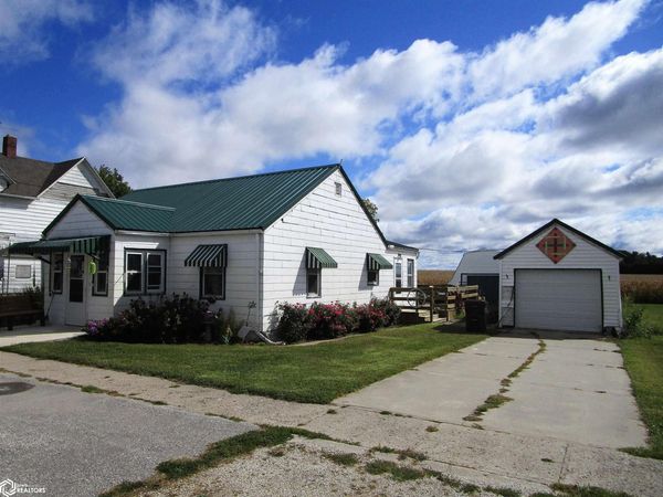 306 East Street, Buckeye, IA 50006