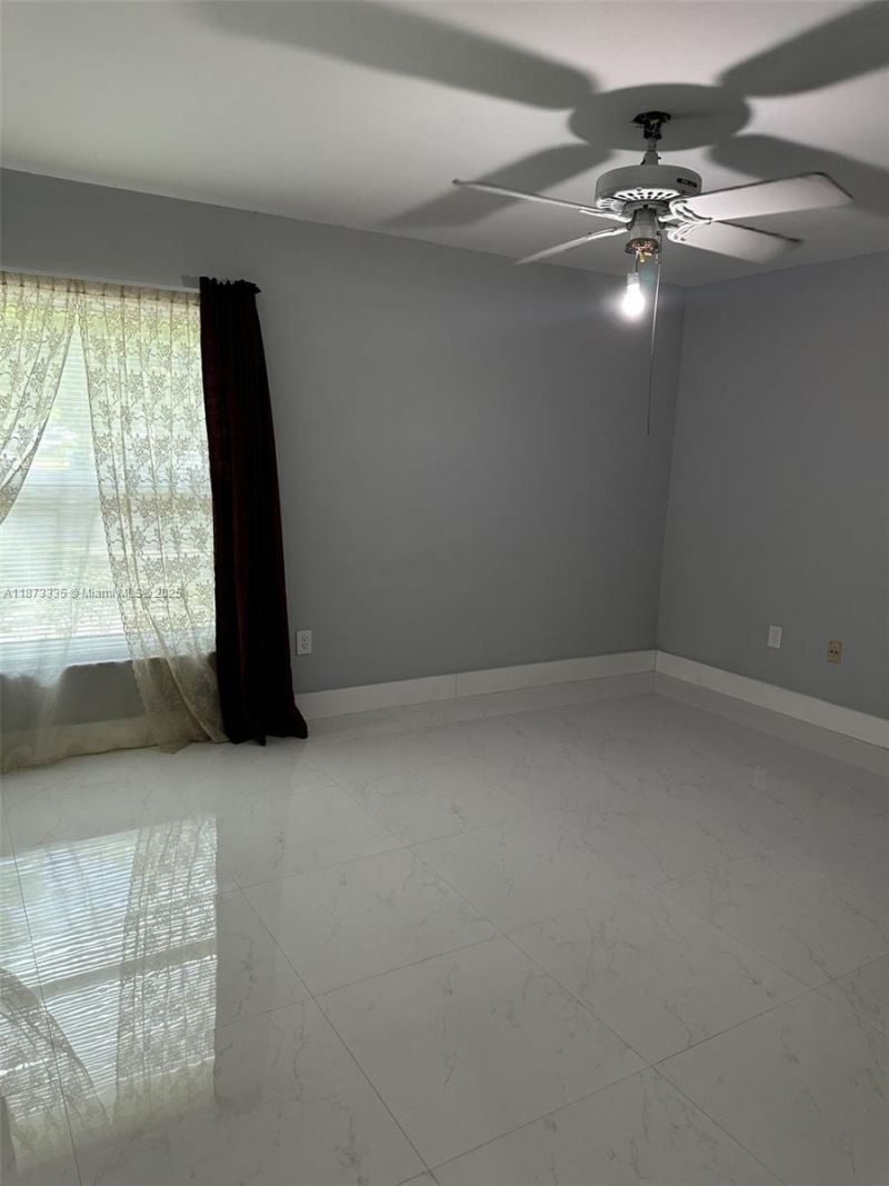 6061 NW 198th Ter, Miami, FL 33015 Photo