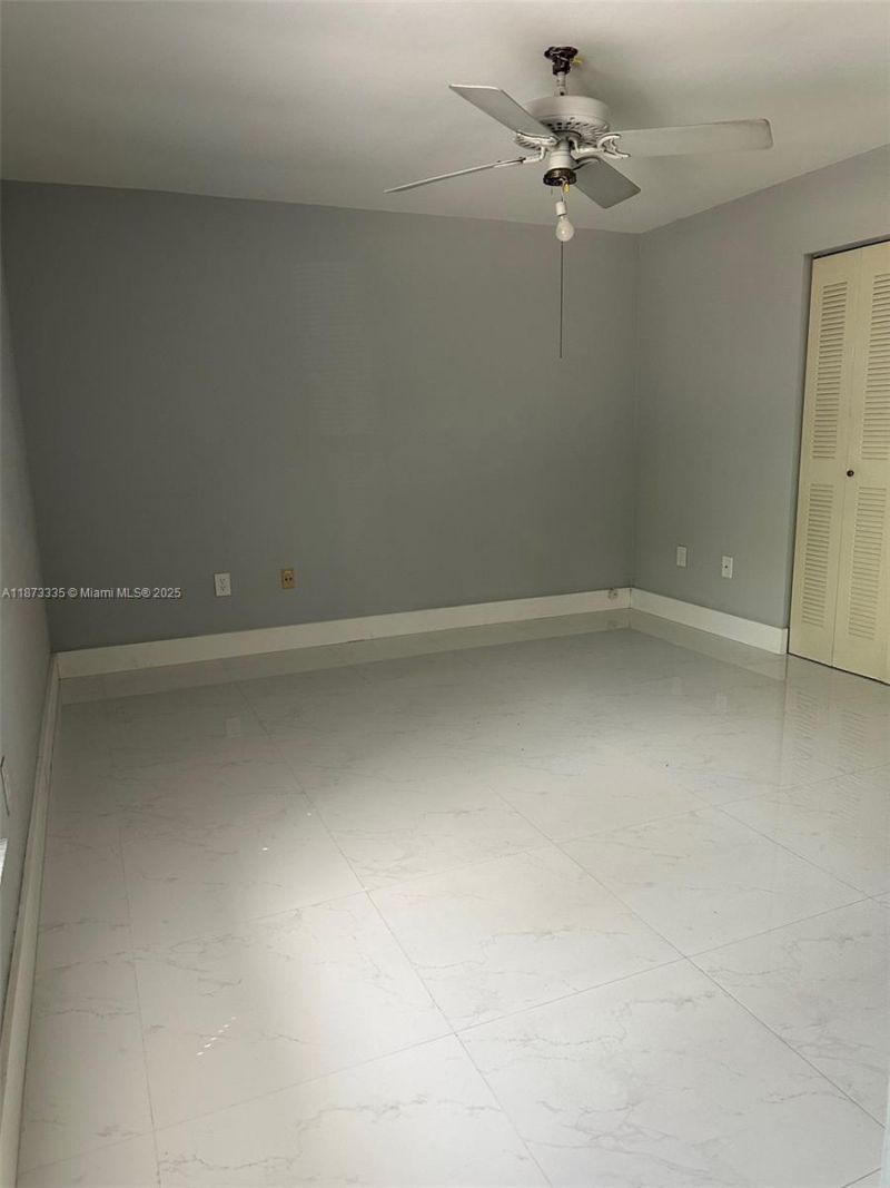 6061 NW 198th Ter, Miami, FL 33015 Photo