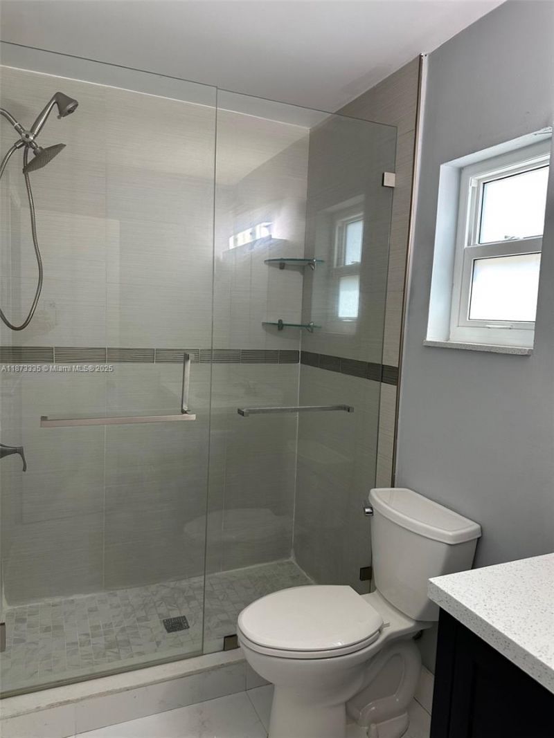 6061 NW 198th Ter, Miami, FL 33015 Photo