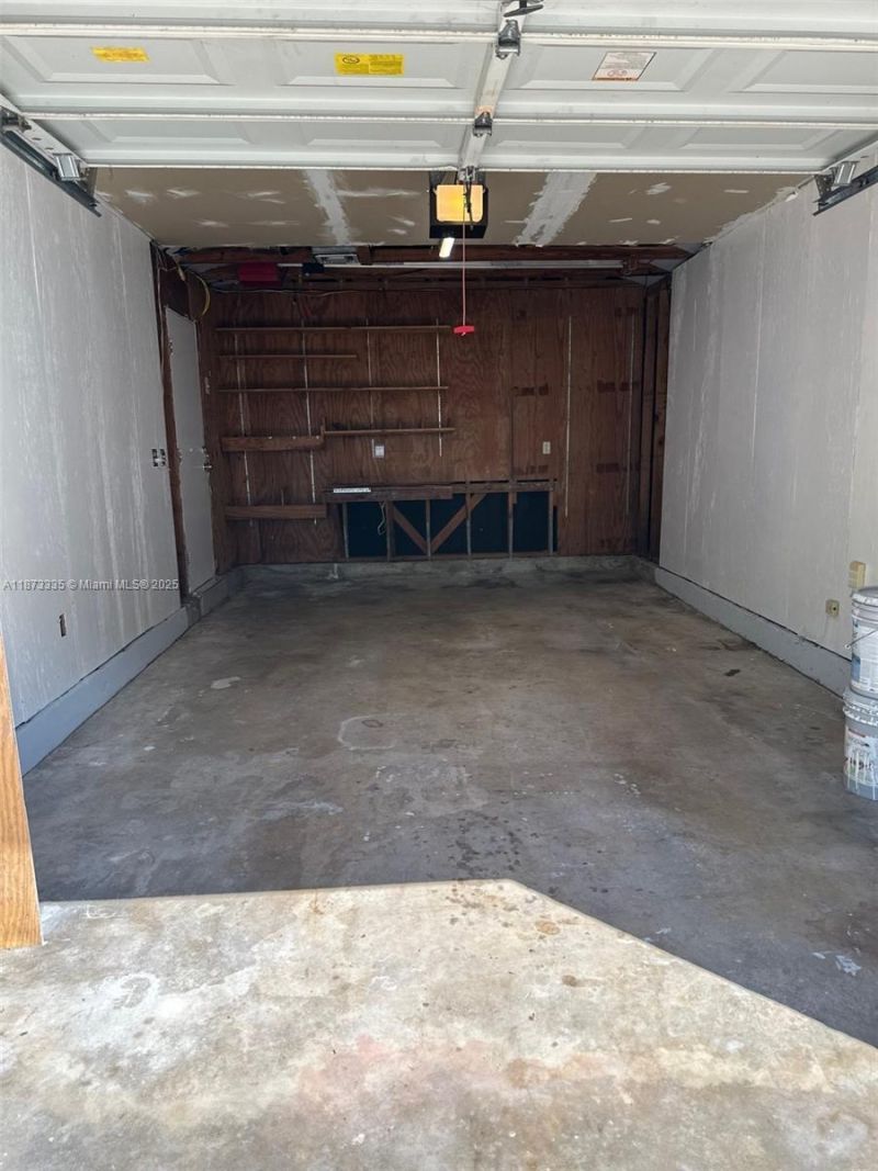 6061 NW 198th Ter, Miami, FL 33015 Photo