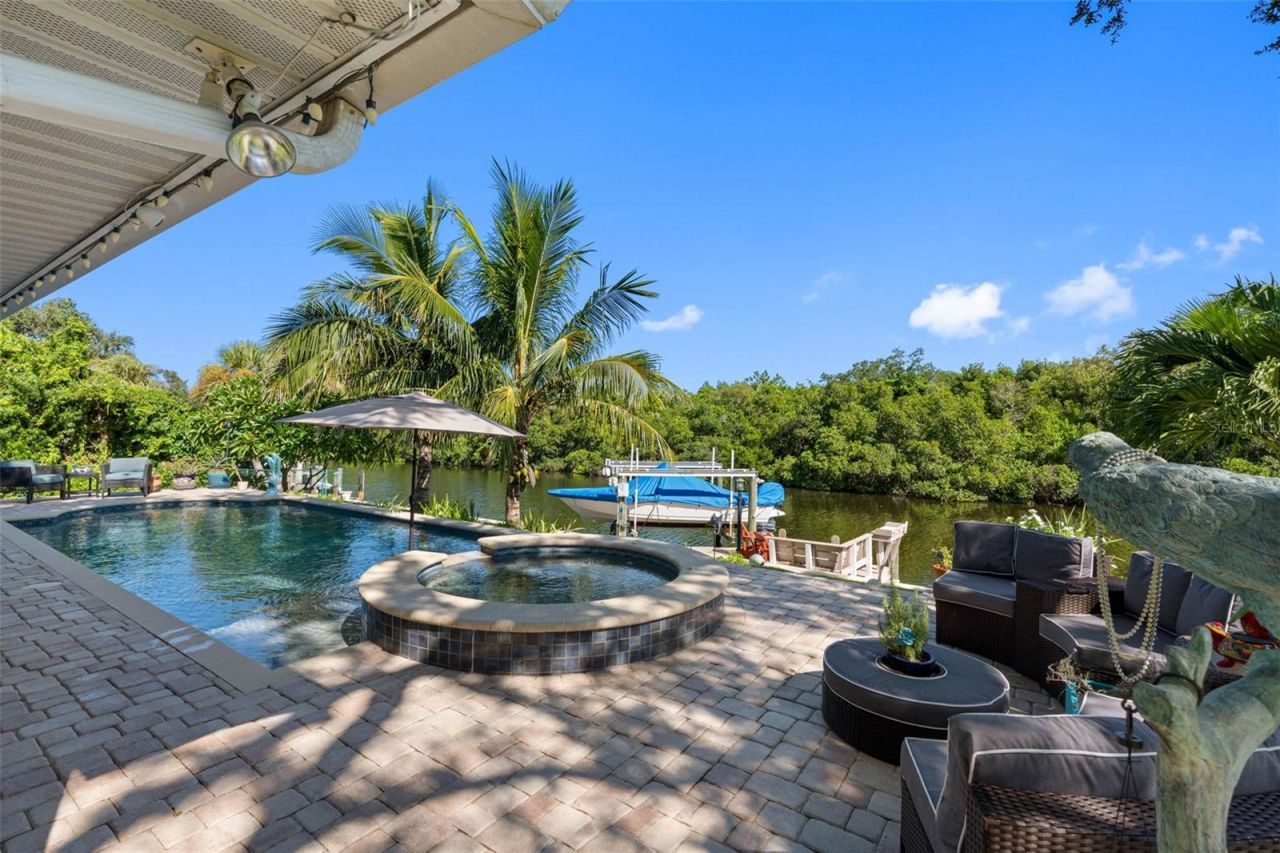 1131 45th Avenue Ne, Saint Petersburg, FL 33703 Photo