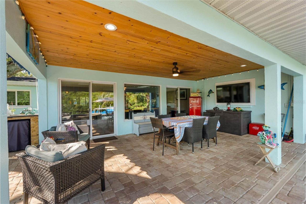 1131 45th Avenue Ne, Saint Petersburg, FL 33703 Photo