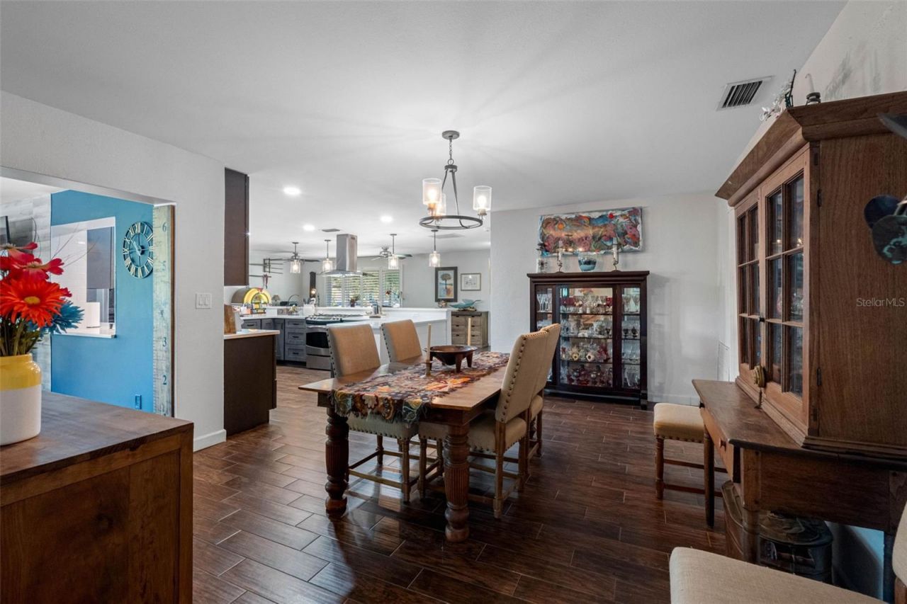 1131 45th Avenue Ne, Saint Petersburg, FL 33703 Photo