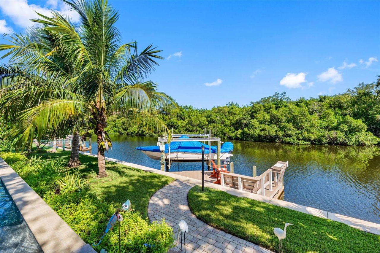 1131 45th Avenue Ne, Saint Petersburg, FL 33703 Photo