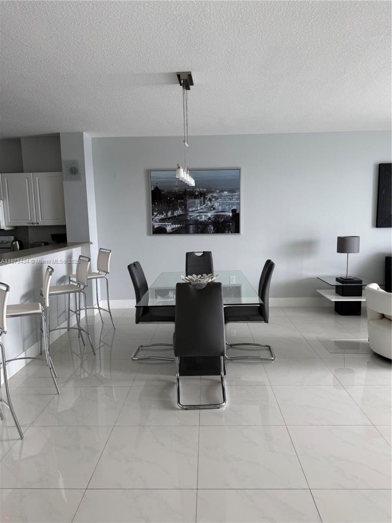 17050 N Bay Rd, Unit 405, Sunny Isles Beach, FL 33160 Photo