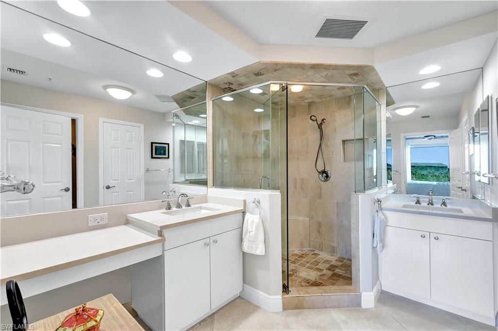 430 Cove Tower Dr, Unit 403, Naples, FL 34110 Photo
