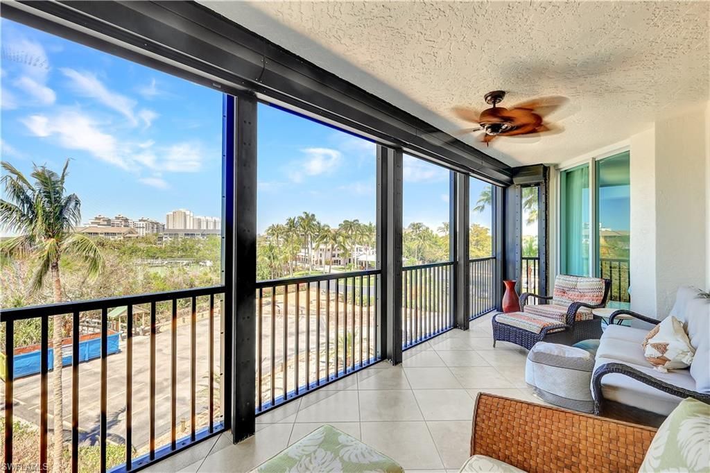 430 Cove Tower Dr, Unit 403, Naples, FL 34110 Photo