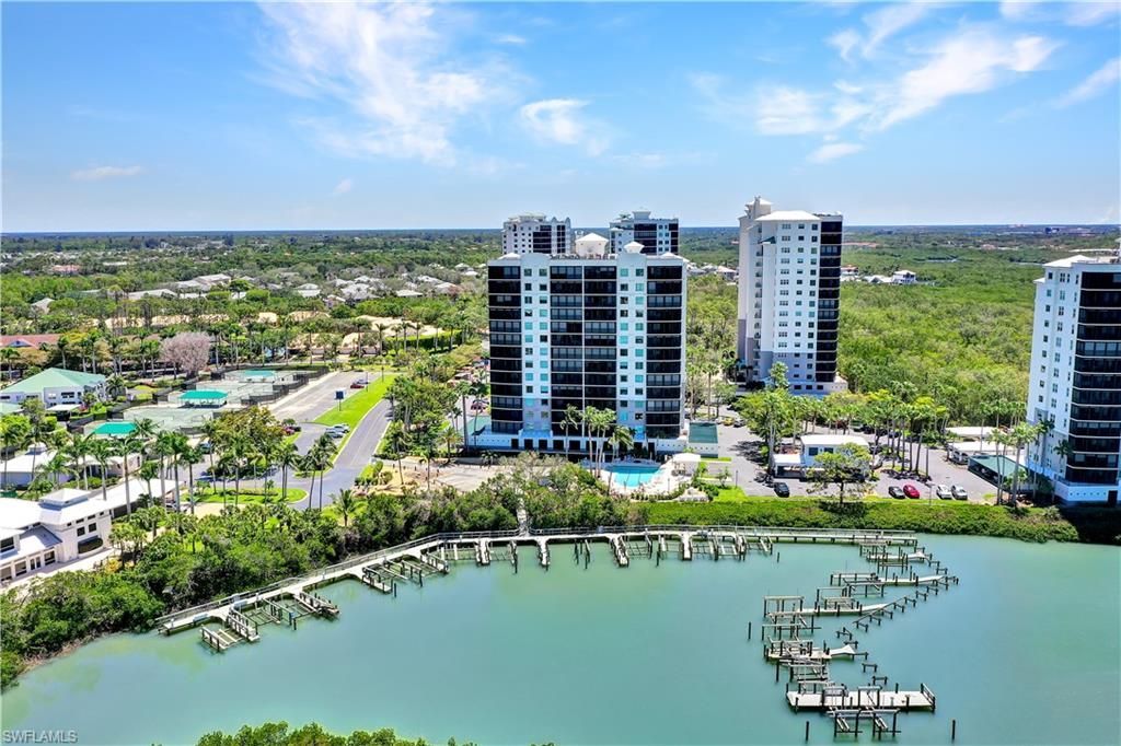 430 Cove Tower Dr, Unit 403, Naples, FL 34110 Photo