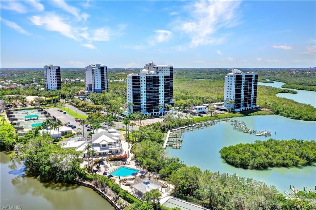 430 Cove Tower Dr, Unit 403, Naples, FL 34110 Photo