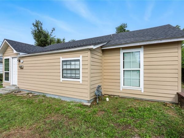 707 S 7th Street, Rogers, AR 72756