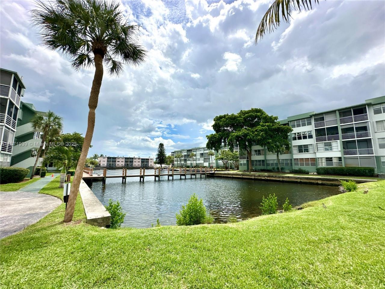 2771 Taft St, Unit 302, Hollywood, FL 33020 Photo