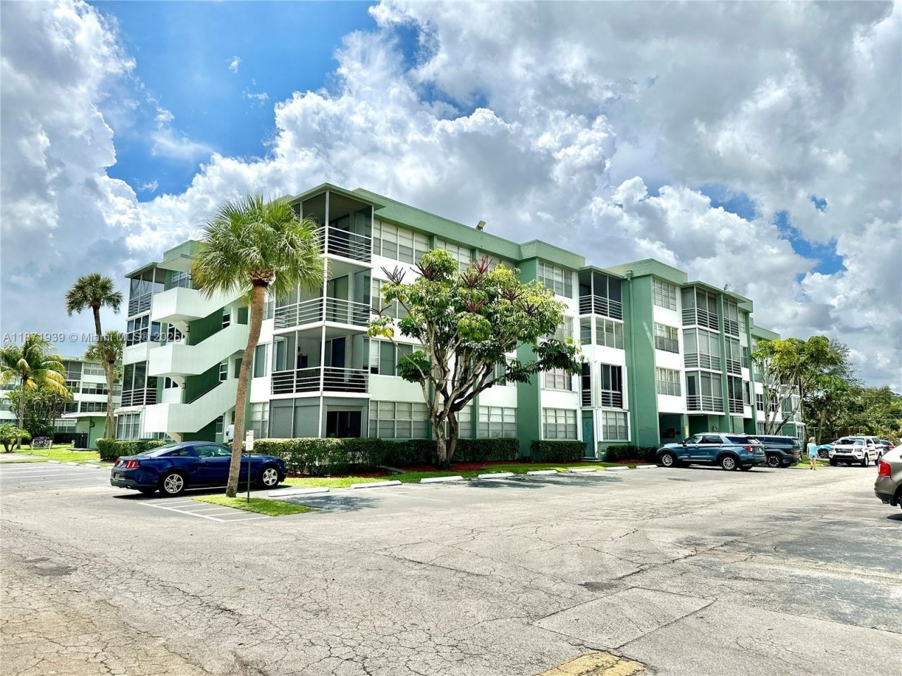 2771 Taft St, Unit 302, Hollywood, FL 33020 Photo