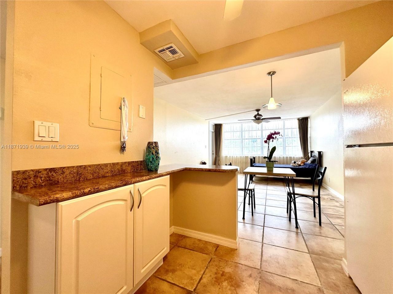 2771 Taft St, Unit 302, Hollywood, FL 33020 Photo