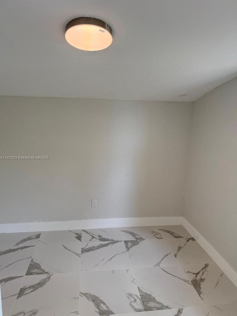 1050 NW 25th Way, Fort Lauderdale, FL 33311 Photo