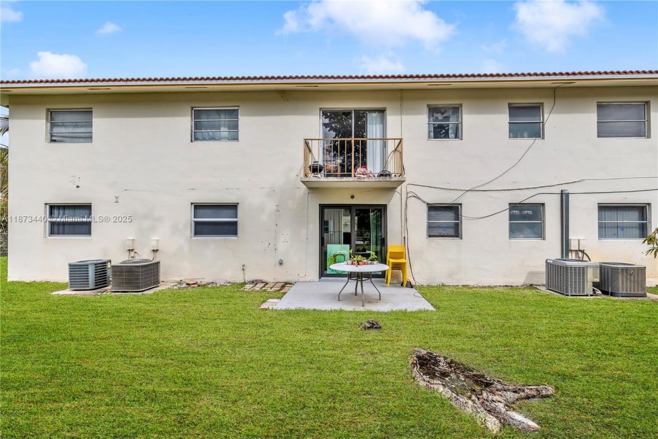 3090 Coral Springs Dr, Unit 4, Coral Springs, FL 33065 Photo