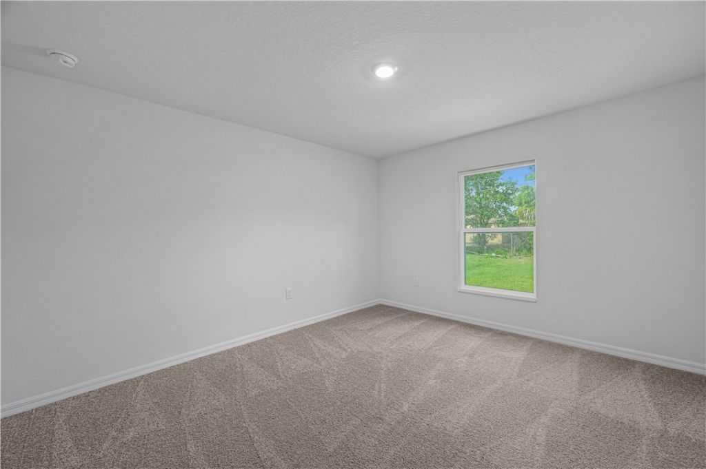 8045 105th Court , Vero Beach, FL 32967 Photo