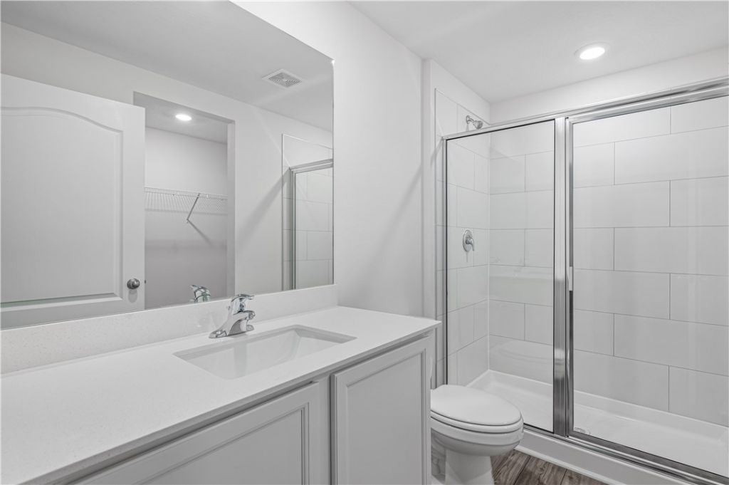 8045 105th Court , Vero Beach, FL 32967 Photo