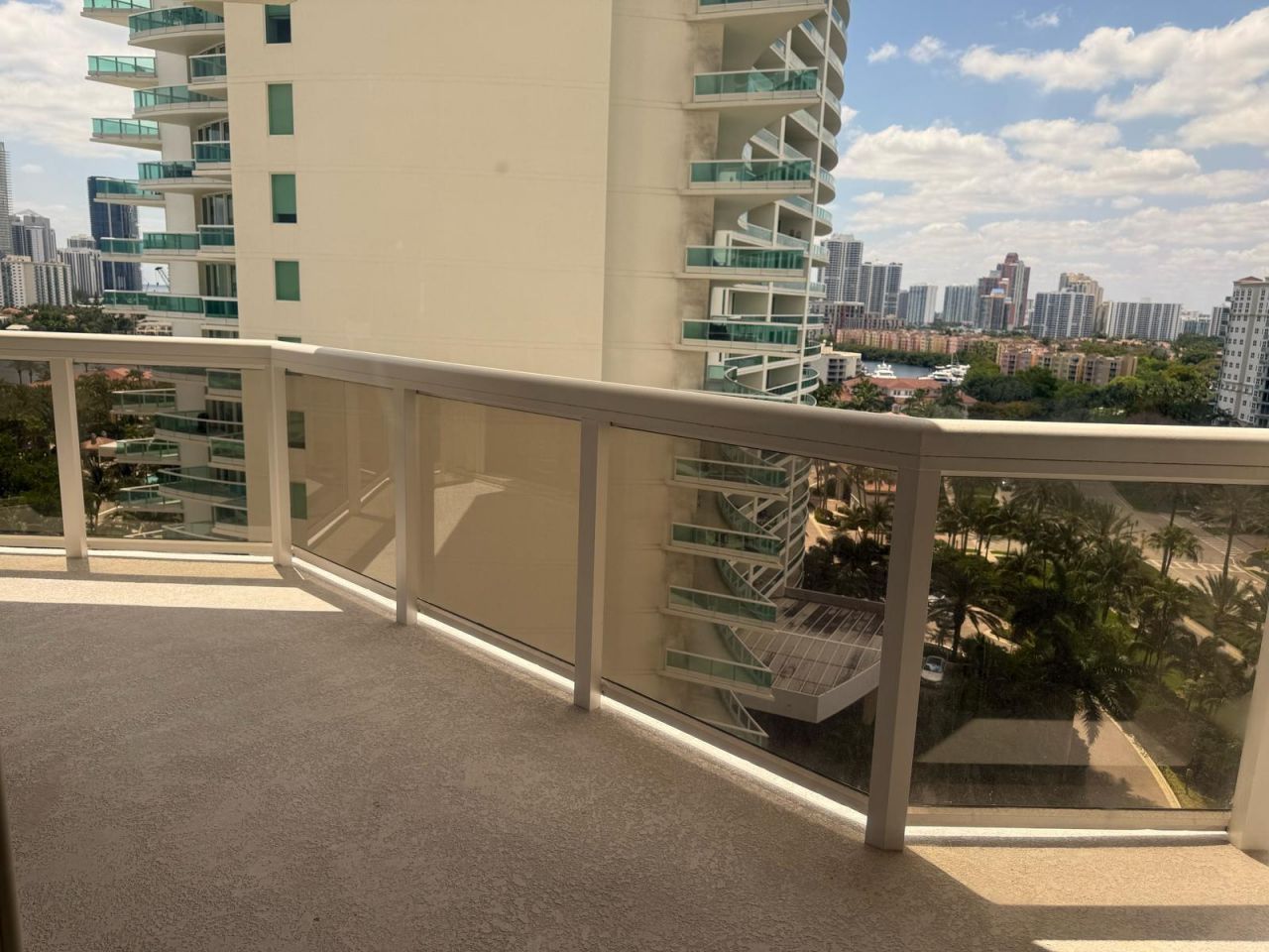 20185 E Country Club Drive, Unit 1202, Aventura, FL 33180 Photo