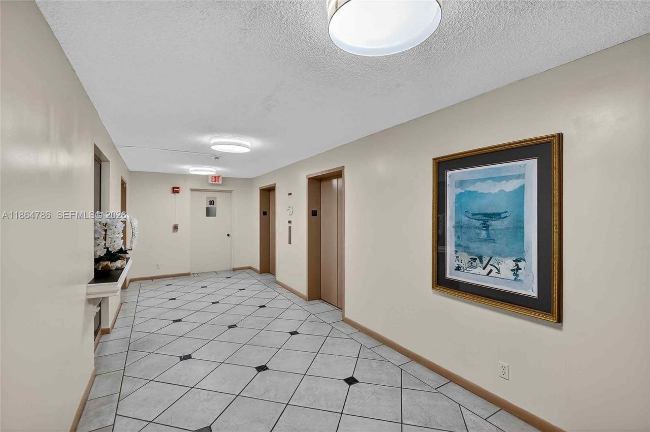 500 Three Islands Blvd, Unit 1001, Hallandale Beach, FL 33009 Photo