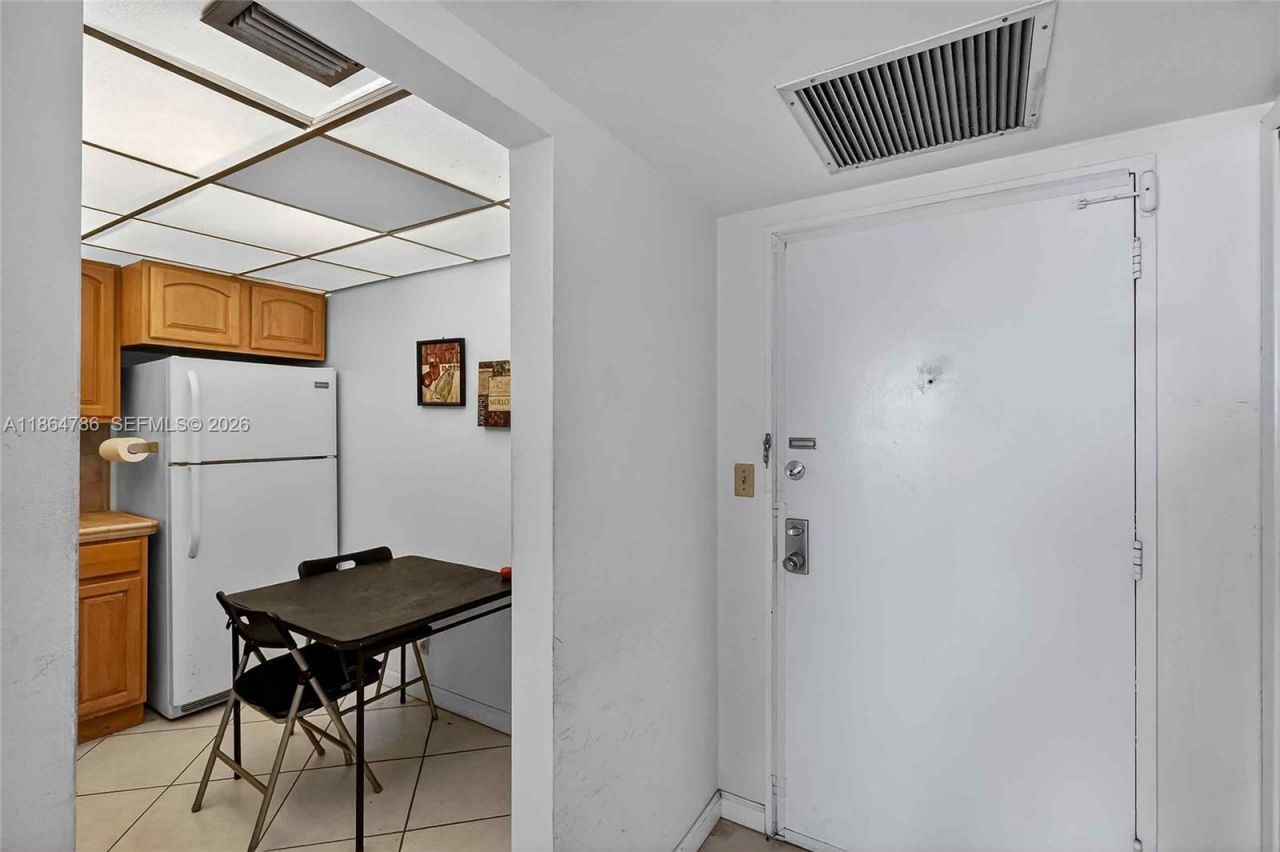 500 Three Islands Blvd, Unit 1001, Hallandale Beach, FL 33009 Photo