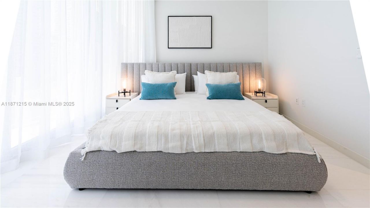 300 Biscayne Blvd Way, Unit 503C, Miami, FL 33131 Photo