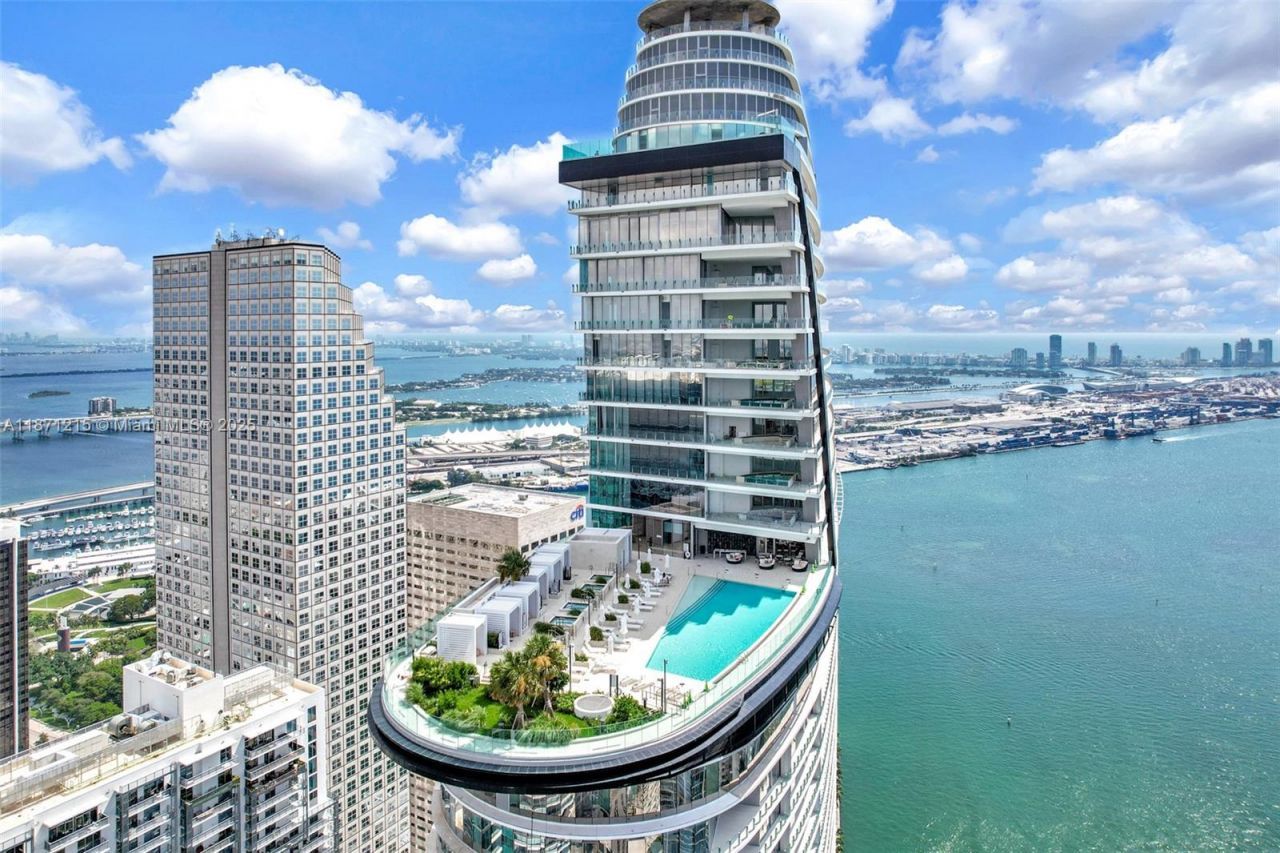 300 Biscayne Blvd Way, Unit 503C, Miami, FL 33131 Photo