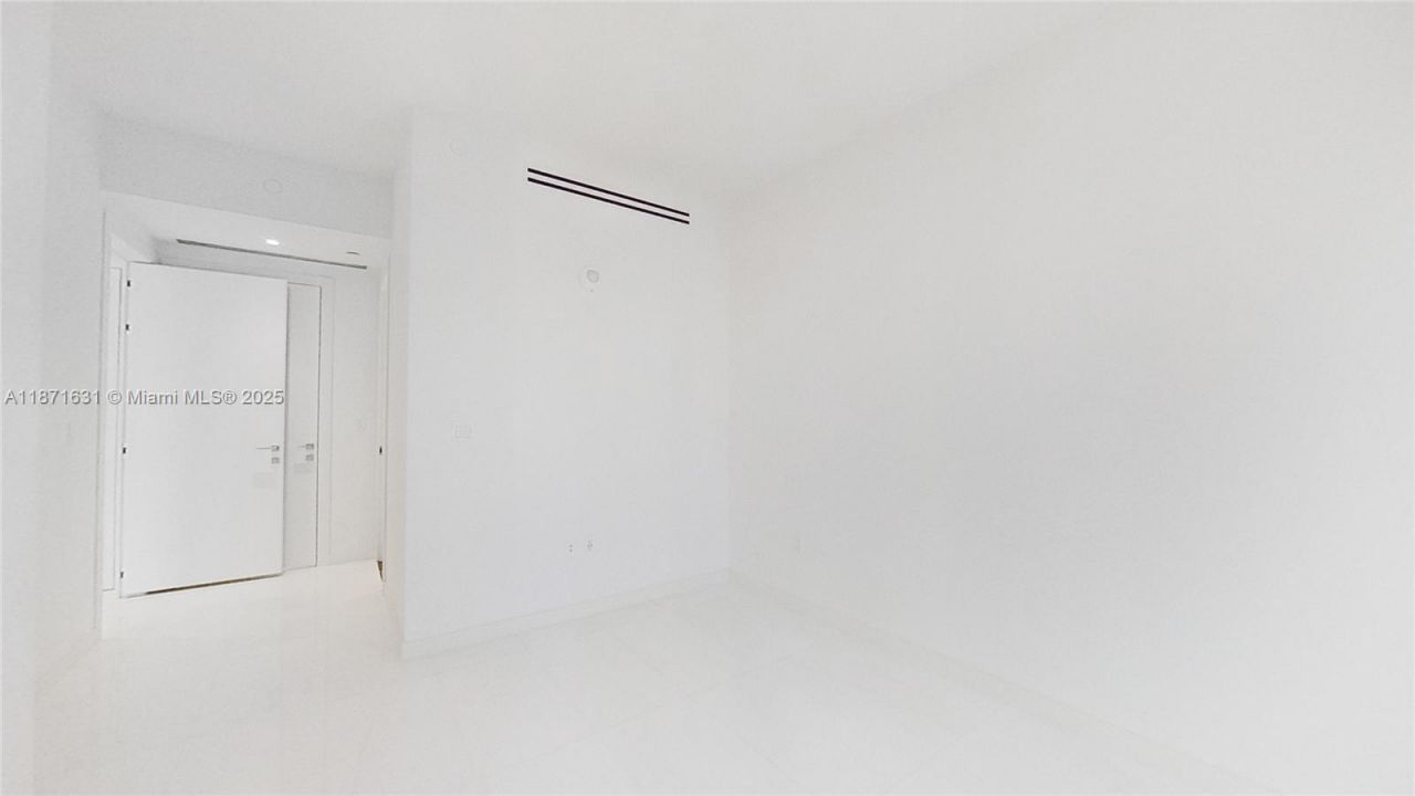 300 Biscayne Blvd Way, Unit 506E, Miami, FL 33131 Photo