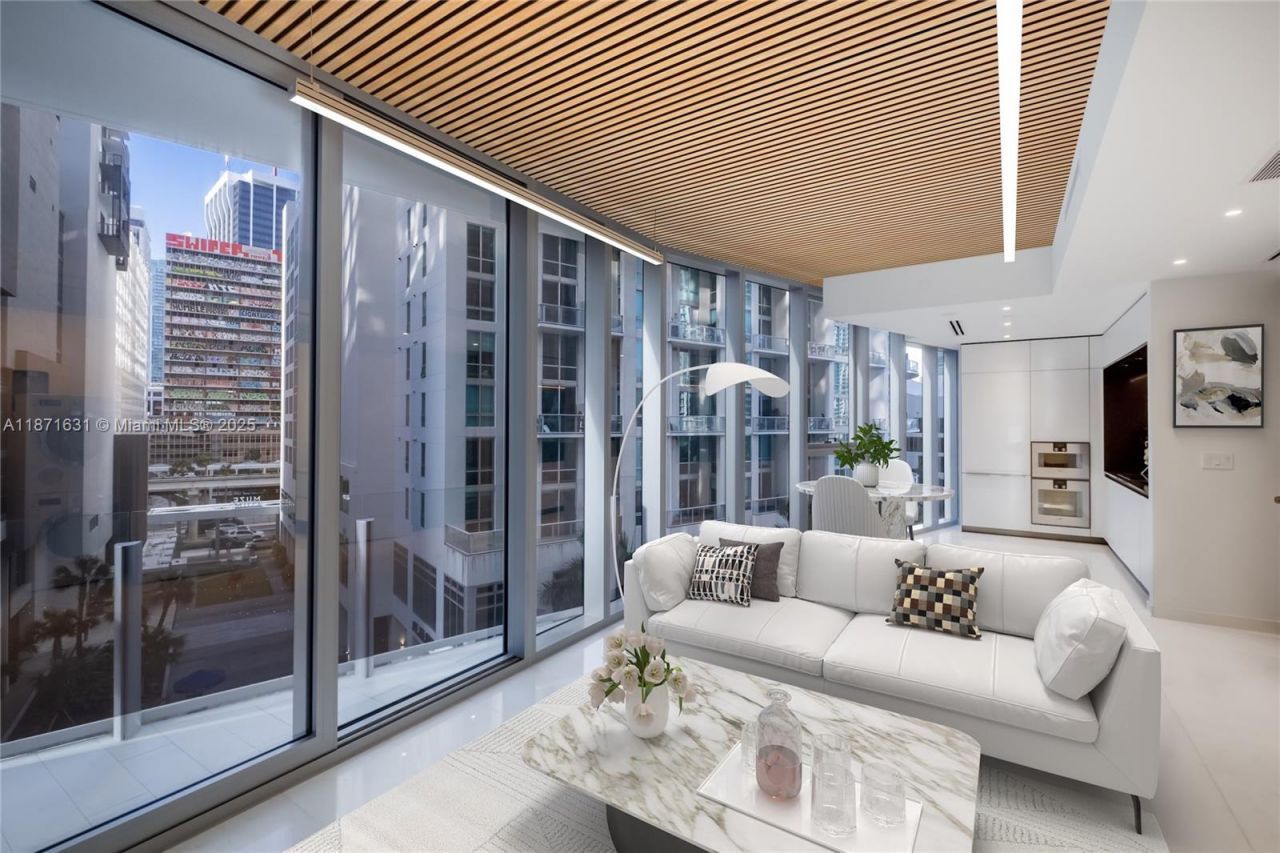 300 Biscayne Blvd Way, Unit 506E, Miami, FL 33131 Photo