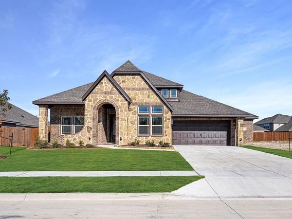 413 Chestnut Lane, Glenn Heights, TX 75154